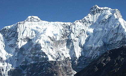 Chhukung Ri Peak Climbing