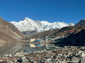 Gokyo Lake and Cho Oyu Himal