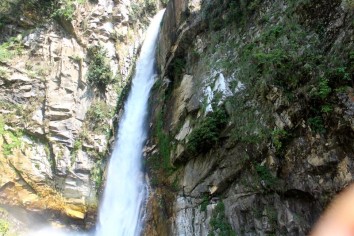 Honey Hunting in Gorkha (Nimrung Khola)