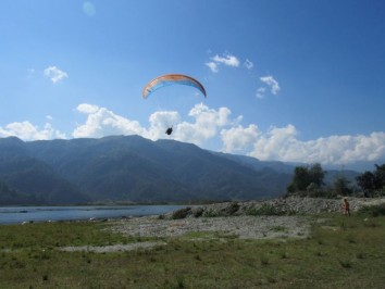 Kathmandu-Chitwan-Pokhara Tour (9 Days)