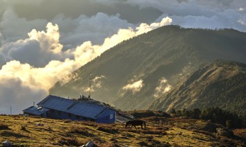 Gosainkunda-Langtang Ganja la Trek