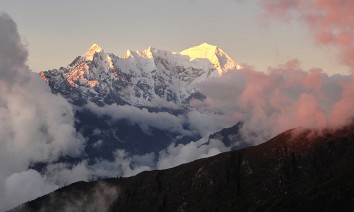 Gosainkunda-Langtang Ganja la Trek