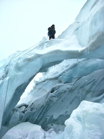 Everest Expedition (8848.86m)