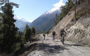 Mountain Bike Tour to Annapurna Circuit