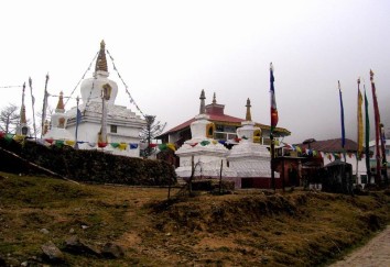 Nambu - Singalila Trek