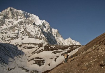 Rupina La Pass Trek