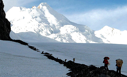 Saribung Peak Climbing