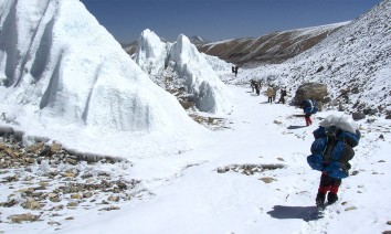 Saribung Peak Climbing