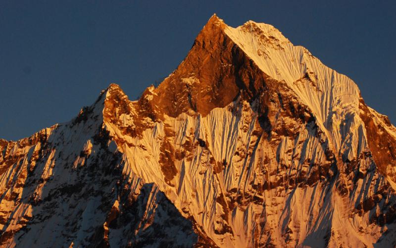Annapurna Circuit Trek with Kathmandu Tour (16 Days)