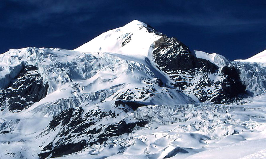 Chulu East Peak Climbing