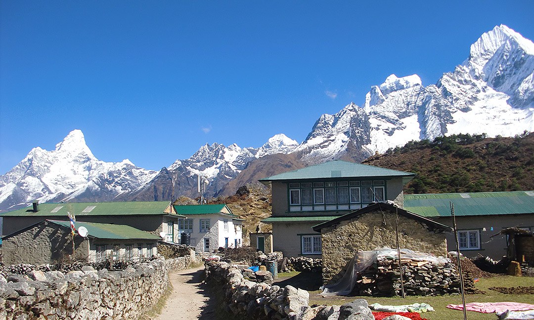 Everest Base Camp Trek via Kongma La