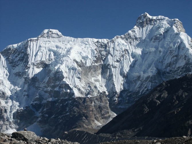 Chhukung Ri Peak Climbing