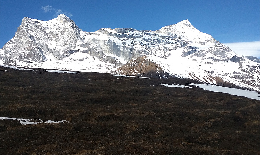 Kongde Ri Peak Climbing