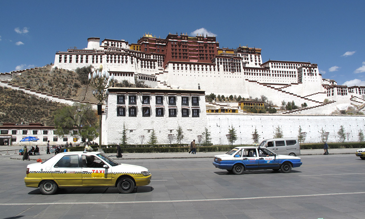Tibet Tour (Drive in / Fly out)